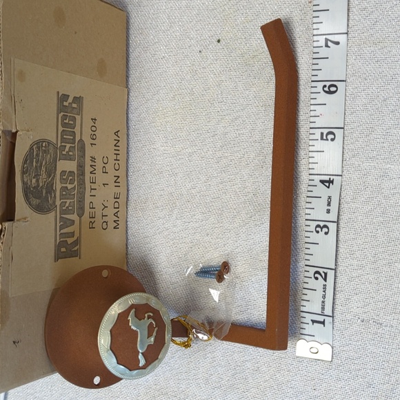 Rivers Edge Rustic/Western Toilet paper holder - Picture 5 of 5